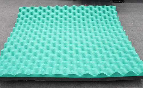 隔音棉切割機(jī)——高效智能的隔音棉切割設(shè)備選擇